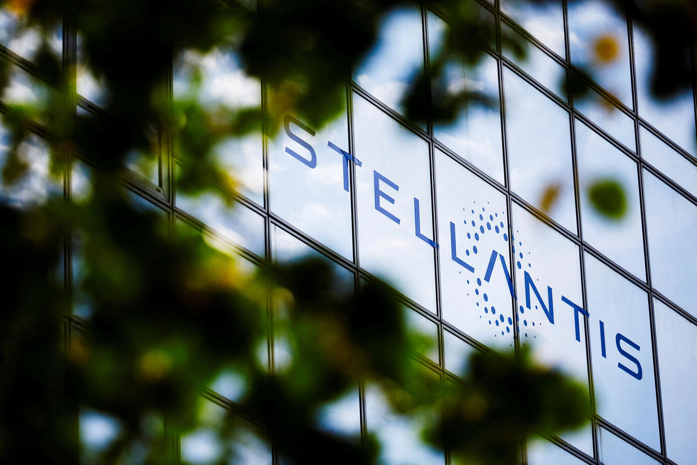 Stellantis et Renault Group mettent en place les certificats d’économie d’énergie pour les clients de leurs véhicules électriques. REUTERS/Sarah Meyssonnier