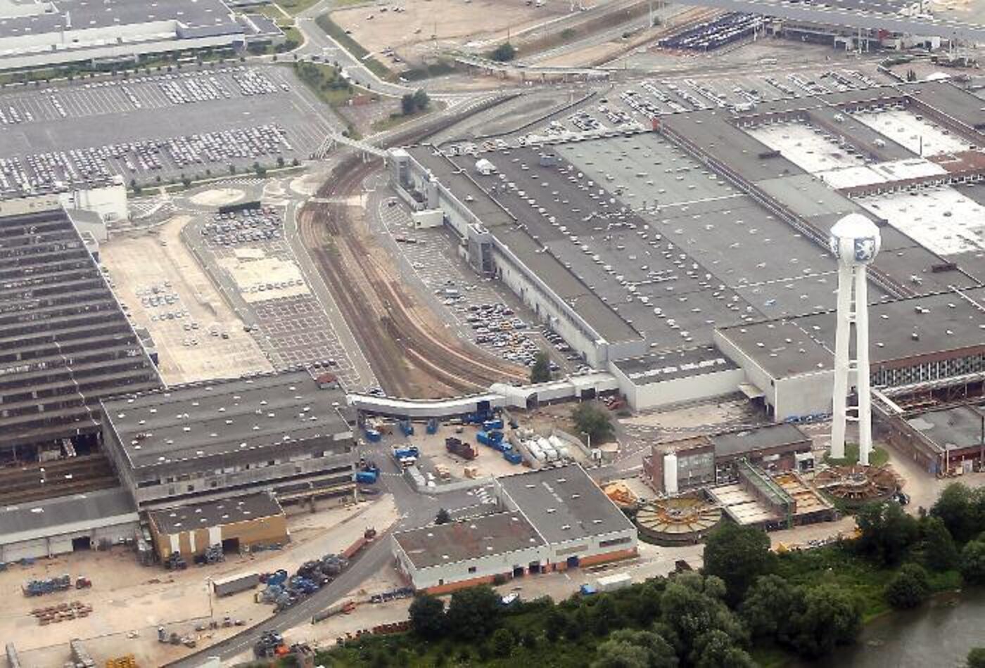 Poissy. Immense complexe de près de 200 ha, le site industriel du groupe automobile Stellantis devrait voir son activité repensée après 2028... et potentiellement céder du foncier. LP/Frédéric Dugit