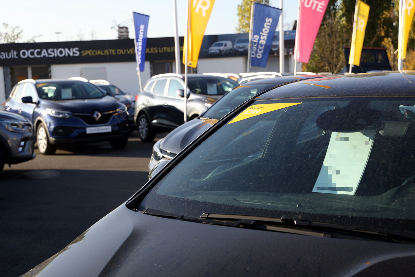 Les prix des véhicules d'occasion ont augmenté d’environ 20 % au cours des 18 derniers mois. Au point, parfois, d'égaler ou de dépasser ceux du neuf. C'est notamment le cas pour la marque Dacia, filiale du groupe français Renault. LP/Jean-Baptiste Quentin