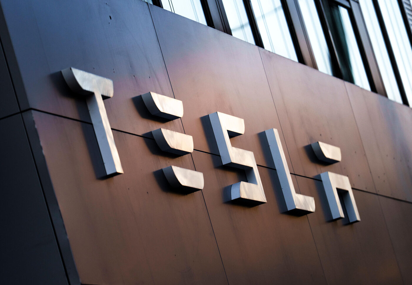Le constructeur Tesla a nié les allégations figurant dans la plainte déposée en Californie. (Illustration) Andreas Arnold/dpa/IconSport