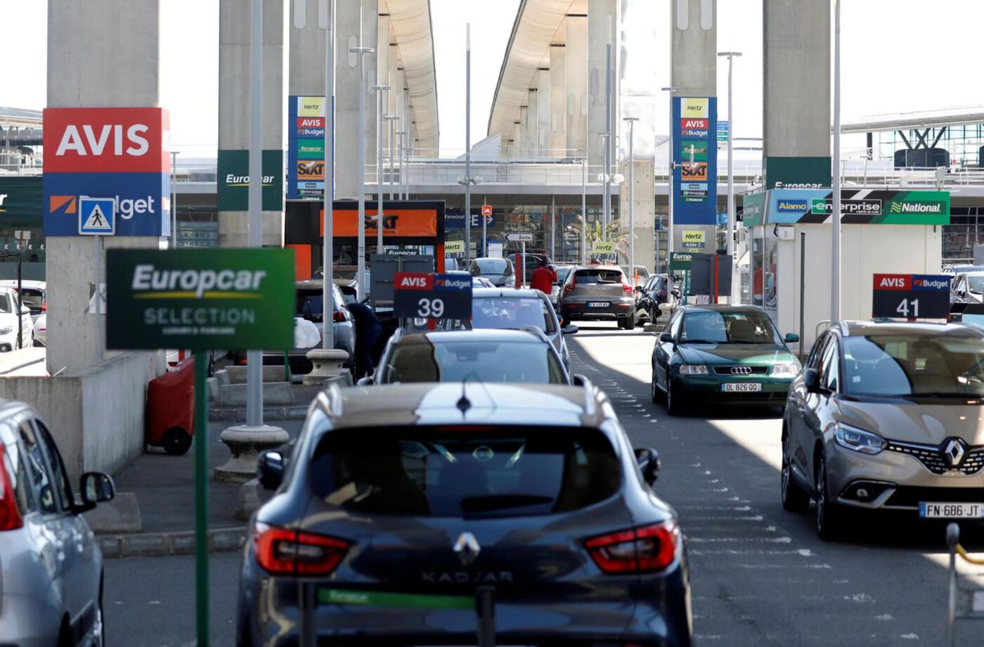 Les loueurs de voitures mettent en avant leurs difficultés d'approvisionnement en véhicules neufs pour expliquer l'explosion des tarifs. Reuters/Charles Platiau