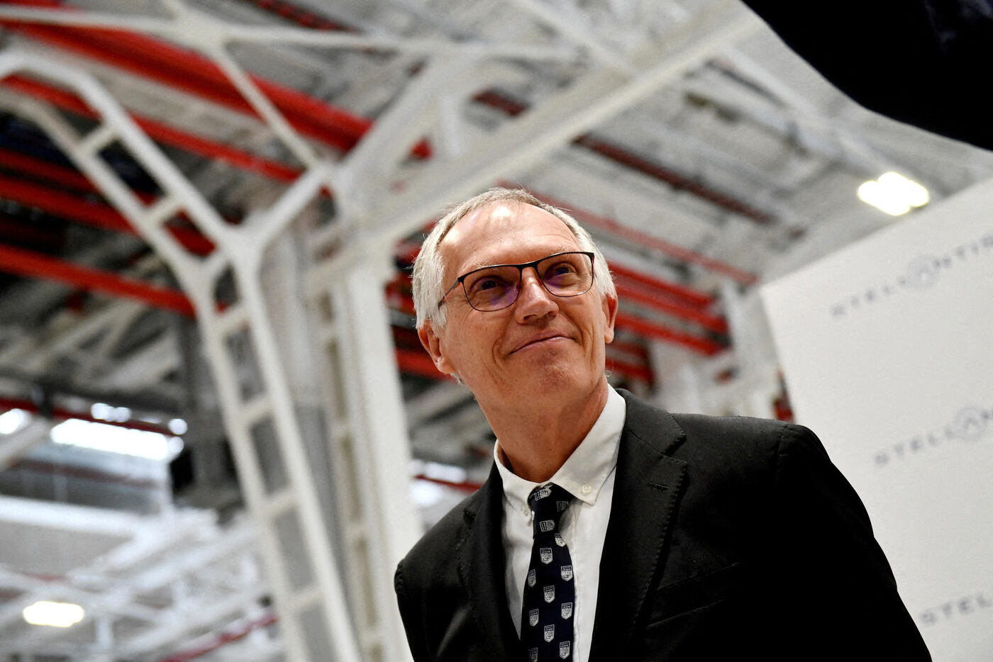 « Le conseil d’administration de la société, réuni ce jour sous la présidence de John Elkann, a accepté la démission de Carlos Tavares », indique le groupe Stellantis dans un communiqué ce dimanche 1er décembre. REUTERS/Massimo Pinca