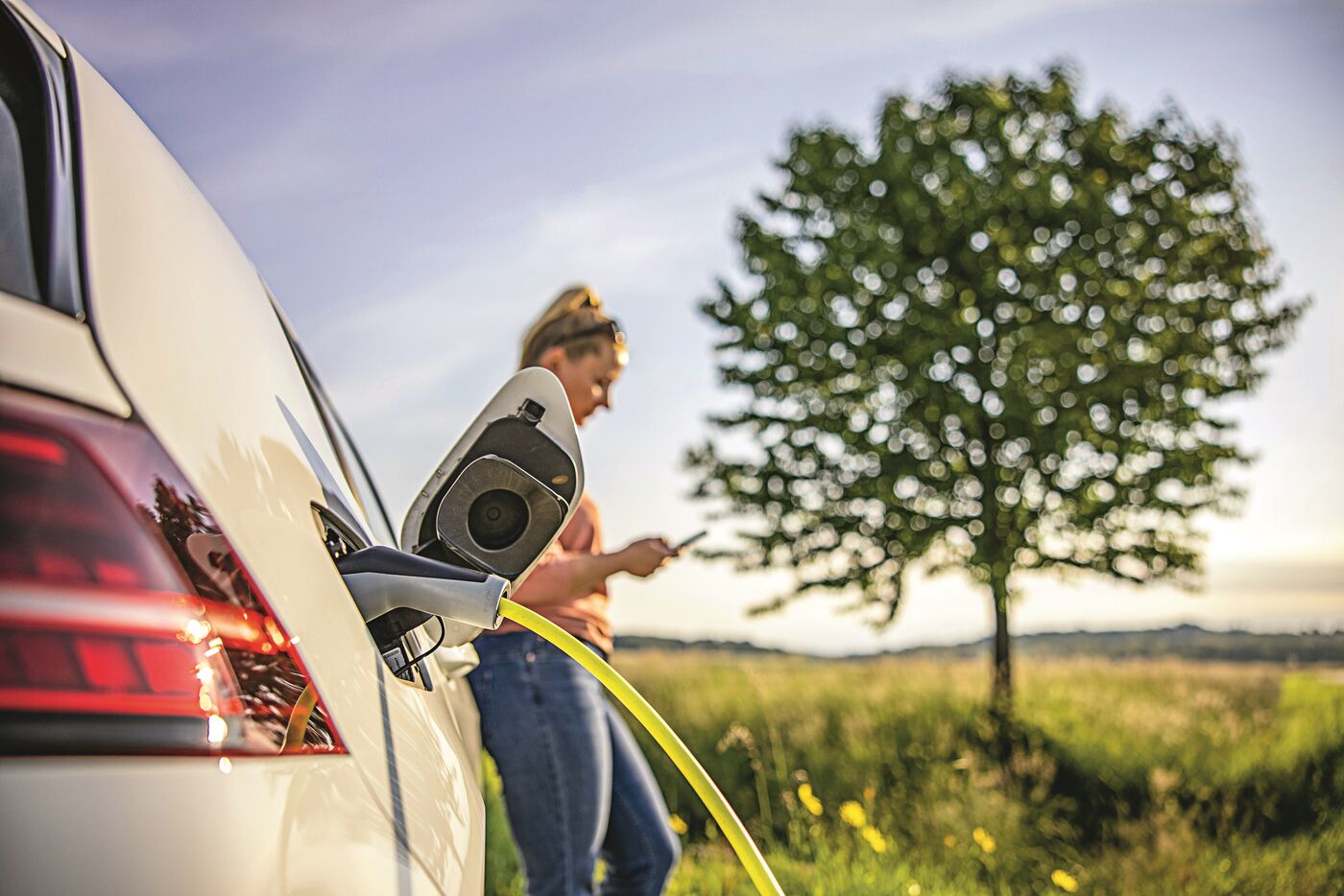 La transition des constructeurs automobiles vers le tout-électrique est en route. Istock/Getty/SimonSkafar